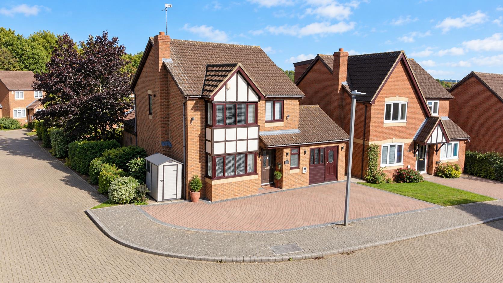 4 bed property in Braford Gardens, Milton Keynes